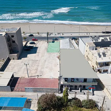 Aretousa Apt, Few Steps Away From The Beach!