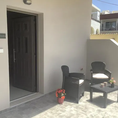 Aretousa Apt, Few Steps Away From The Beach! Διαμέρισμα