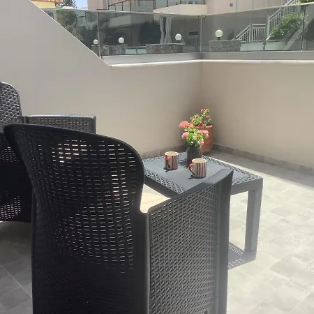 Aretousa Apt, Few Steps Away From The Beach! Διαμέρισμα Ρέθυμνο